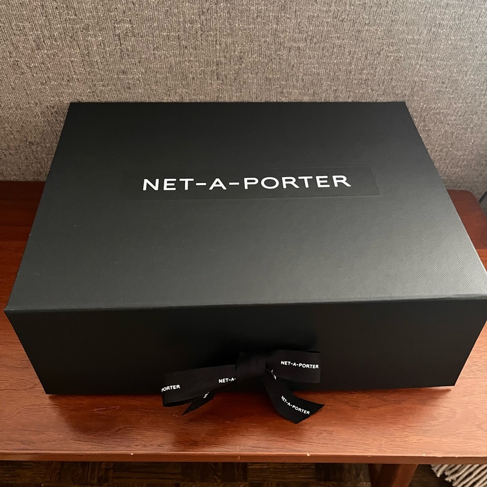 Net-A-Porter Gift Box - Picture 5 of 5
